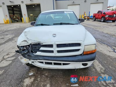 Piąte zdjęcie samochodu w środku: 1999 DODGE DAKOTA VIN:1B7GL22X0XS299015 - miniatura