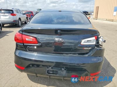 Zdjęcie 6 z 12 samochodu: 2016 KIA FORTE KOUP EX VIN:KNAFX6A88G5579309 - miniatura