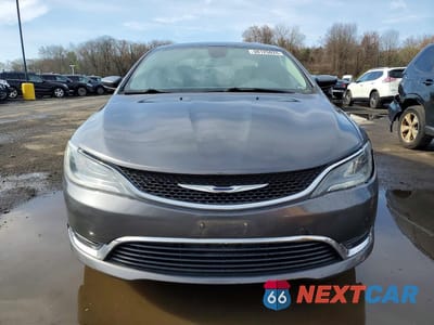 Piąte zdjęcie samochodu w środku: 2015 CHRYSLER 200 LIMITED VIN:1C3CCCAB7FN570759 - miniatura