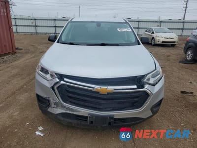 Piąte zdjęcie samochodu w środku: 2018 CHEVROLET TRAVERSE LS VIN:1GNERFKW4JJ281092 - miniatura