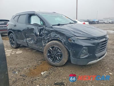 Czwarte zdjęcie samochodu z boku: 2021 CHEVROLET BLAZER 2LT VIN:3GNKBCRS3MS537721 - miniatura