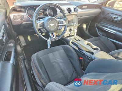 Zdjęcie 8 z 12 samochodu: 2019 FORD MUSTANG VIN:1FA6P8TH4K5112544 - miniatura