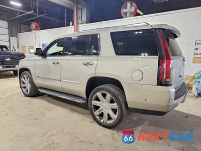 Drugie zdjęcie samochodu z przodu: 2015 CADILLAC ESCALADE LUXURY VIN:1GYS4MKJ8FR500075 - miniatura