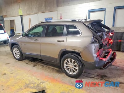 Drugie zdjęcie samochodu z przodu: 2019 JEEP CHEROKEE LATITUDE VIN:1C4PJMCB8KD131141 - miniatura