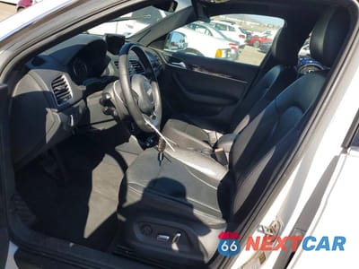 Zdjęcie 7 z 13 samochodu: 2016 AUDI Q3 VIN:WA1BFCFSXGR011394 - miniatura