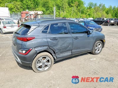 Trzecie zdjęcie samochodu z tyłu: 2023 HYUNDAI KONA SEL VIN:KM8K3CAB8PU003809 - miniatura