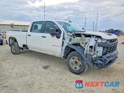 Czwarte zdjęcie samochodu z boku: 2023 CHEVROLET SILVERADO K2500 HEAVY DUTY VIN:1GC1YLE79PF208616 - miniatura