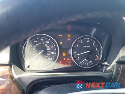 Zdjęcie 9 z 13 samochodu: 2010 BMW 328 I VIN:WBAPH7G56ANM49203 - miniatura