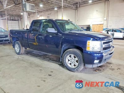 Czwarte zdjęcie samochodu z boku: 2011 CHEVROLET SILVERADO C1500 LT VIN:1GCRCSE01BZ143816 - miniatura