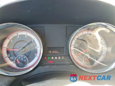 Zdjęcie 9 z 13 samochodu: 2015 DODGE GRAND CARAVAN SE VIN:2C4RDGBG6FR580948 - miniatura