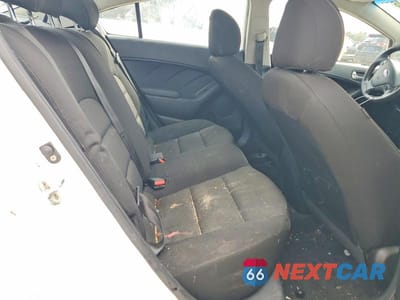 Zdjęcie 10 z 12 samochodu: 2017 KIA FORTE LX VIN:3KPFK4A70HE064761 - miniatura