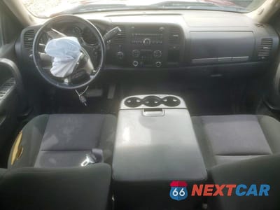 Zdjęcie 8 z 12 samochodu: 2013 CHEV SILVERADO VIN:3GCPKSE72DG109247 - miniatura