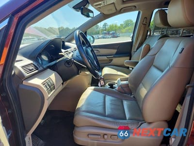 Zdjęcie 7 z 13 samochodu: 2016 HONDA ODYSSEY EXL VIN:5FNRL5H61GB020208 - miniatura