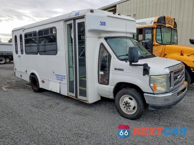 2016 FORD E450 SHUTTLE BUS 1FDFE4FS4GDC25967 - główne zdjęcie licytacji z USA - miniatura