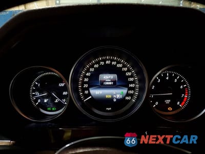 Zdjęcie 9 z 12 samochodu: 2014 MERCEDES-BENZ E 350 VIN:WDDHF5KB6EA820586 - miniatura