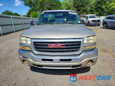 Piąte zdjęcie samochodu w środku: 2004 GMC NEW SIERRA C1500 VIN:2GTEC19V541222870 - miniatura