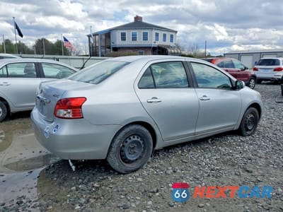 Trzecie zdjęcie samochodu z tyłu: 2012 TOYOTA YARIS FLEET VIN:JTDBT4K39C1420014 - miniatura