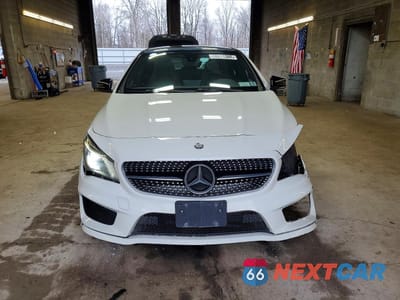 Piąte zdjęcie samochodu w środku: 2016 MERCEDES-BENZ CLA 250 4MATIC VIN:WDDSJ4GB6GN337554 - miniatura