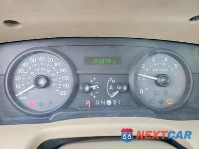 Zdjęcie 9 z 12 samochodu: 2008 MERCURY GRAND MARQUIS GS VIN:2MEFM74V48X631648 - miniatura