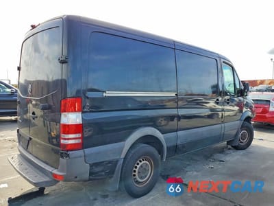 Trzecie zdjęcie samochodu z tyłu: 2016 MERCEDES-BENZ SPRINTER 2500 VIN:WD3PE7DD1GP281632 - miniatura