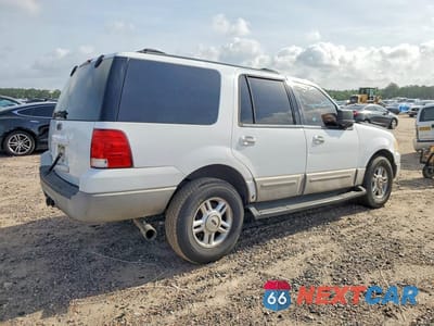 Trzecie zdjęcie samochodu z tyłu: 2003 FORD EXPEDITION XLT VIN:1FMRU15W63LB98838 - miniatura