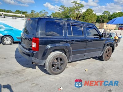 Trzecie zdjęcie samochodu z tyłu: 2014 JEEP PATRIOT SPORT VIN:1C4NJPBA3ED703755 - miniatura