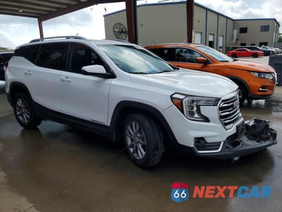 Czwarte zdjęcie samochodu z boku: 2024 GMC TERRAIN SLT VIN:3GKALVEGXRL397431 - miniatura