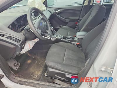 Zdjęcie 7 z 12 samochodu: 2016 FORD FOCUS SE VIN:1FADP3F21GL388989 - miniatura
