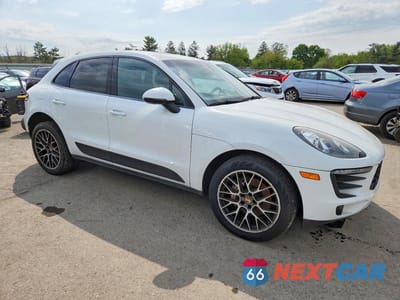 Czwarte zdjęcie samochodu z boku: 2015 PORSCHE MACAN S VIN:WP1AB2A55FLB41558 - miniatura