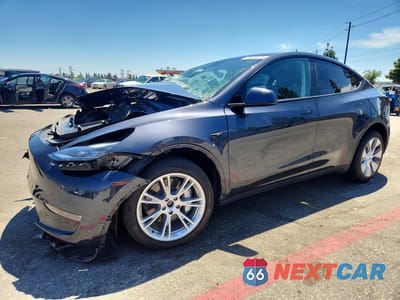 2024 TESLA MODEL Y 7SAYGDEEXRA246904 - główne zdjęcie licytacji z USA - miniatura
