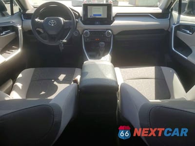 Zdjęcie 8 z 13 samochodu: 2025 TOYOTA RAV4 XLE VIN:2T3W1RFV2SC348929 - miniatura