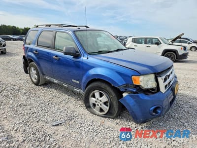 Czwarte zdjęcie samochodu z boku: 2008 FORD ESCAPE XLT VIN:1FMCU03Z78KC69992 - miniatura