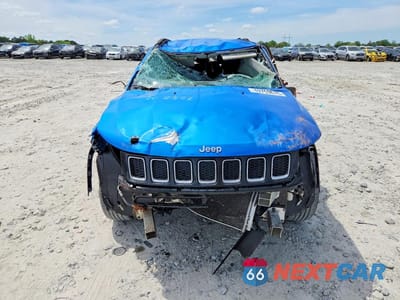 Piąte zdjęcie samochodu w środku: 2020 JEEP COMPASS LIMITED VIN:3C4NJCCB1LT218490 - miniatura