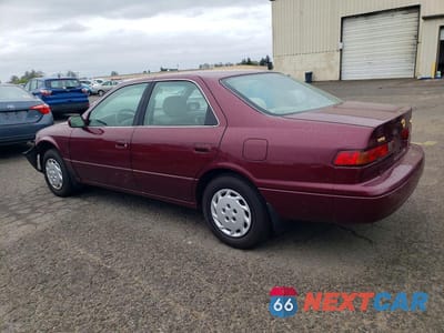 Drugie zdjęcie samochodu z przodu: 1997 TOYOTA CAMRY LE VIN:JT2BG22KXV0029844 - miniatura