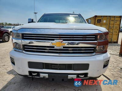 Piąte zdjęcie samochodu w środku: 2015 CHEVROLET SILVERADO K2500 HIGH COUNTRY VIN:1GC1KXE81FF558600 - miniatura