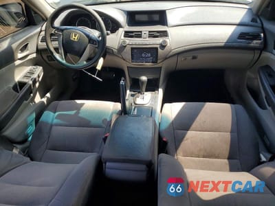 Zdjęcie 8 z 12 samochodu: 2009 HONDA ACCORD LX VIN:1HGCP26349A037650 - miniatura