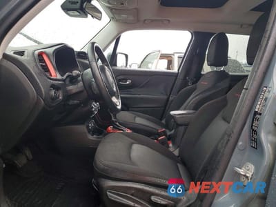 Zdjęcie 7 z 13 samochodu: 2016 JEEP RENEGADE TRAILHAWK VIN:ZACCJBCT1GPC52789 - miniatura