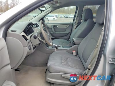 Zdjęcie 7 z 12 samochodu: 2017 CHEVROLET TRAVERSE LS VIN:1GNKVFED3HJ323741 - miniatura