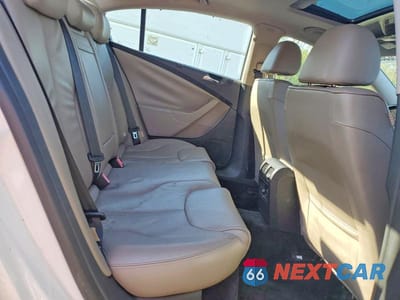 Zdjęcie 10 z 12 samochodu: 2008 VOLKSWAGEN PASSAT LUX VIN:WVWEK93C58P028177 - miniatura