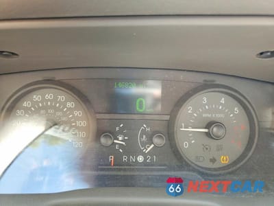 Zdjęcie 9 z 13 samochodu: 2008 MERCURY GRAND MARQUIS LS VIN:2MEFM75V88X650413 - miniatura