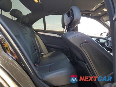 Zdjęcie 10 z 12 samochodu: 2011 MERCEDES-BENZ C 300 VIN:WDDGF5EB1BR140440 - miniatura
