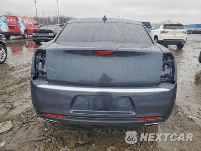 Zdjęcie 6 z 12 samochodu: 2018 CHRYSLER 300 TOURING VIN:2C3CCARG3JH286275 - miniatura