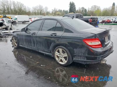 Drugie zdjęcie samochodu z przodu: 2011 MERCEDES-BENZ C 300 VIN:WDDGF5EB7BA419213 - miniatura