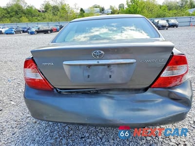 Zdjęcie 6 z 11 samochodu: 2003 TOYOTA CAMRY LE VIN:4T1BE32K13U704985 - miniatura
