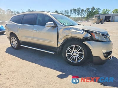 Czwarte zdjęcie samochodu z boku: 2015 CHEVROLET TRAVERSE LT VIN:1GNKVGKD7FJ131312 - miniatura