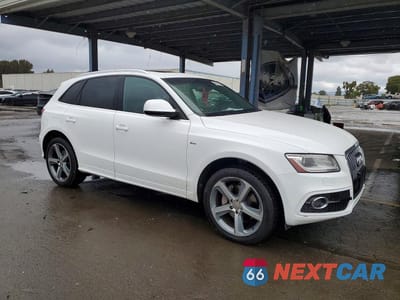 Czwarte zdjęcie samochodu z boku: 2014 AUDI Q5 PREMIUM PLUS VIN:WA1DGAFP9EA082152 - miniatura