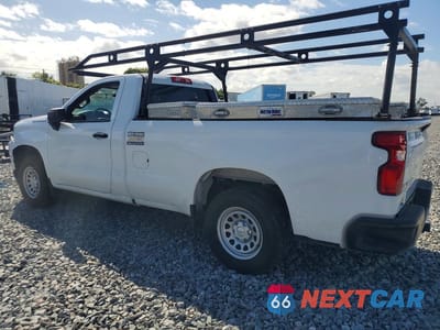 Drugie zdjęcie samochodu z przodu: 2021 CHEVROLET SILVERADO C1500 VIN:3GCNWAEK8MG382123 - miniatura
