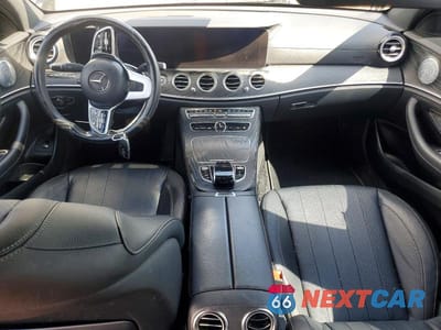 Zdjęcie 8 z 12 samochodu: 2019 MERCEDES-BENZ E 300 4MATIC VIN:WDDZF4KB6KA614355 - miniatura