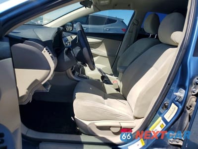Zdjęcie 7 z 12 samochodu: 2012 TOYOTA COROLLA LE VIN:5YFBU4EEXCP074125 - miniatura
