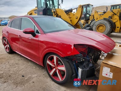 Czwarte zdjęcie samochodu z boku: 2025 PORSCHE CAYENNE S COUPE VIN:WP1BL2AY5SDA39872 - miniatura